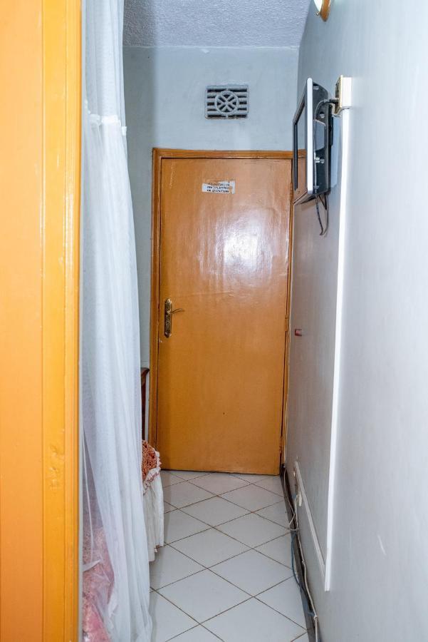 Jupiter Guest House - Parklands Nairobi Exterior photo