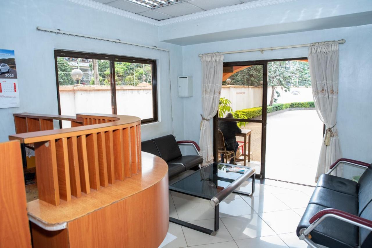 Jupiter Guest House - Parklands Nairobi Exterior photo