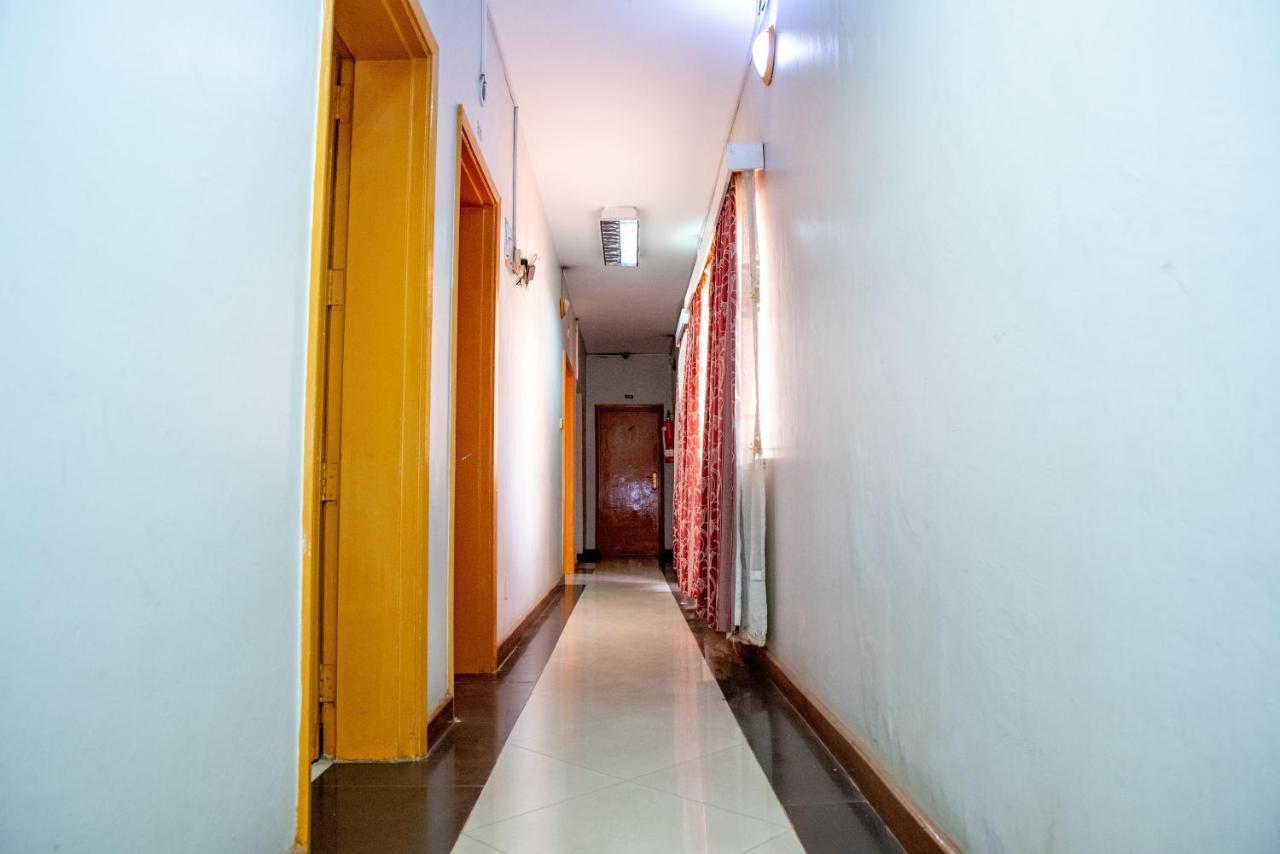 Jupiter Guest House - Parklands Nairobi Exterior photo